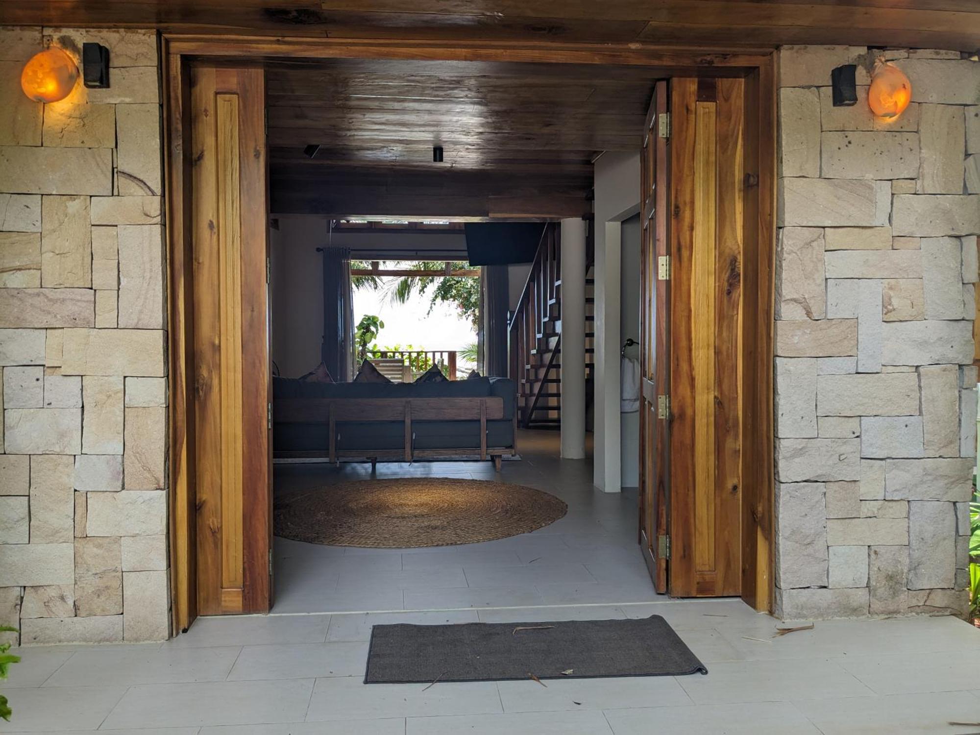 Rorys Beach Bar Phu Quoc Exterior photo