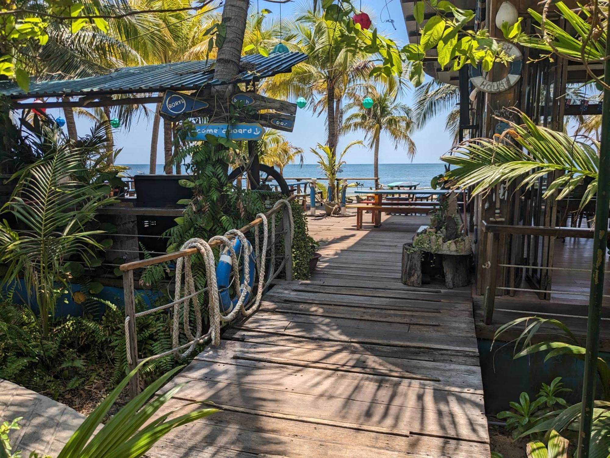 Rorys Beach Bar Phu Quoc Exterior photo